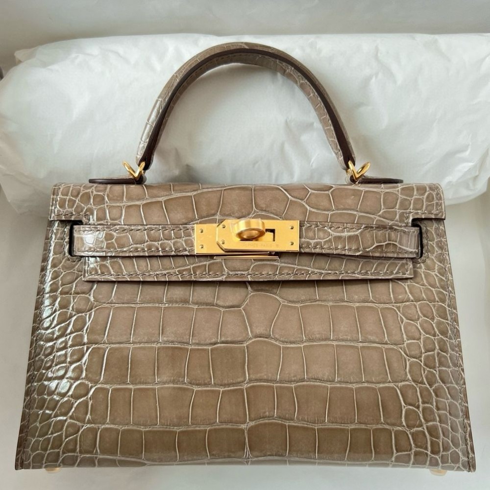 High Quality Replica Hermes Kelly Mini II Sellier Handmade Bag in Taupe Shiny Alligator Leather $ 4989 USD