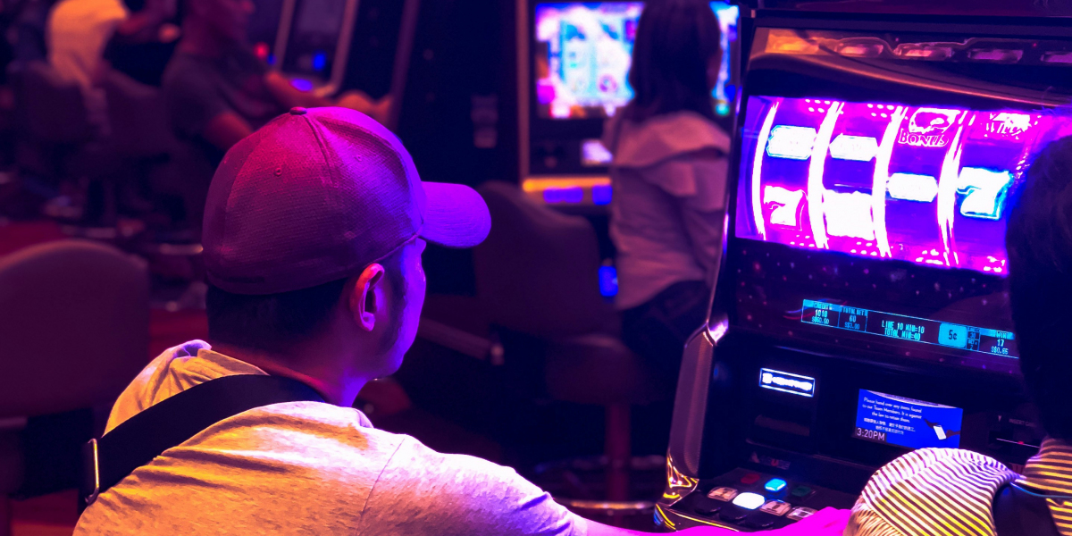 The Future of Cryptocurrency in Online Gambling: Analyzing Trends and Impacts in 2025