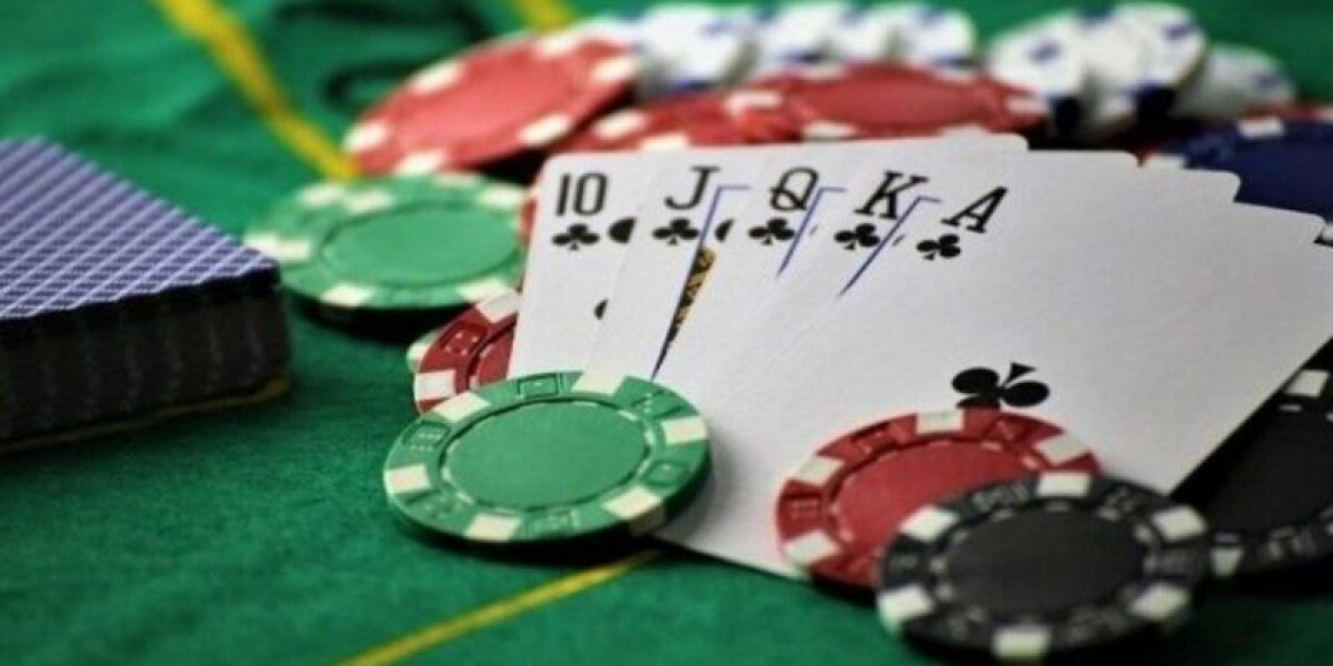 Phân Tích Tâm Lý và Đọc Vị Đối Thủ Trong Xập Xám Chướng (Tells Online)